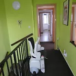 Gaeste-und Alt-olvenstedt, Zwei Schlafzimmer, Treppenlift, Ruhige Lage, Naehe Klinikum Und Abfahrten A 2 Und A 14 Διαμέρισμα